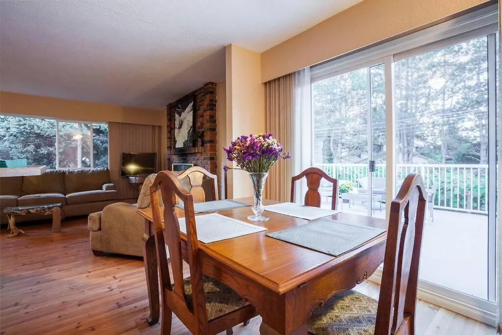 Spacious And Comfy ! Villa Victoria